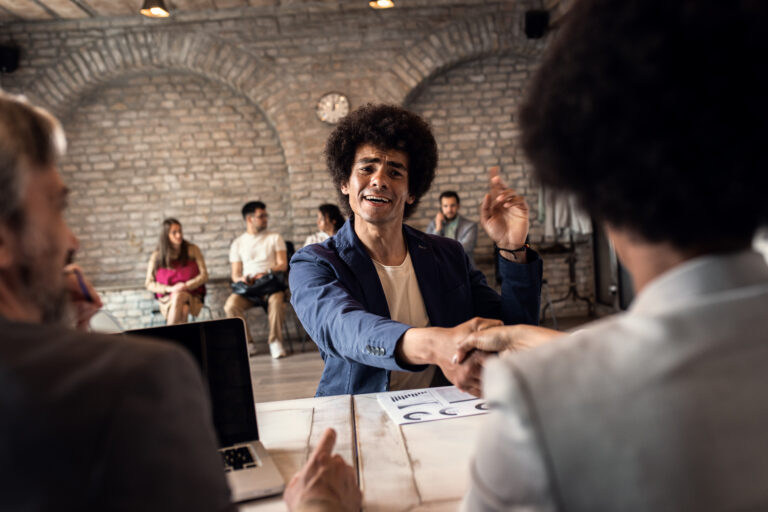 創業風暴：青年職場選擇之戰