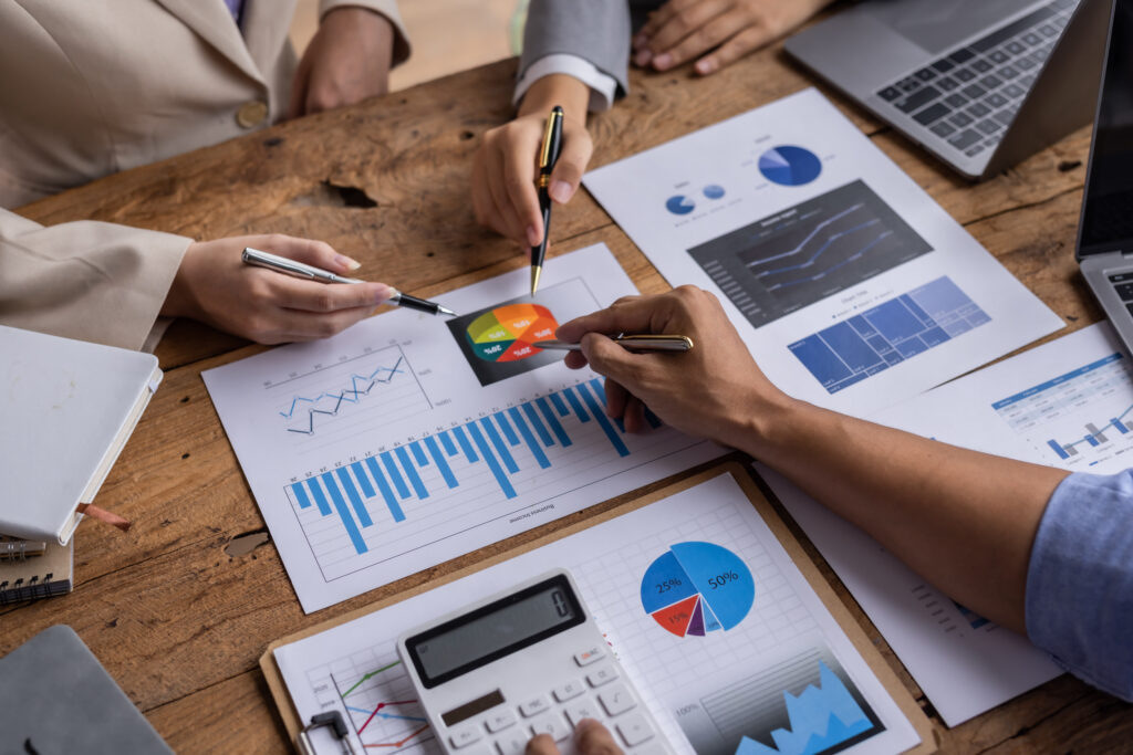 financial analysts analyze business financial repo 2023 11 27 04 51 21 utc