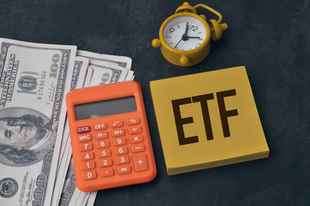 memo note written with text etf stands for exchang 2023 11 27 05 34 30 utc 2
