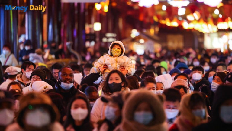 2025行事曆：春節9天連假＋超值請假攻略！全年連假/補班詳解一次看
