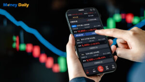 隨著台灣股市活絡，股票抽籤成為熱門投資選擇。本文介紹2025年最新股票抽籤規則與流程，幫助投資者了解抽籤的優缺點及參與要點。還將分享實用的投資技巧，協助提高中籤機會，無論新手或有經驗的投資者，皆能從中獲得寶貴的參考，提升成功機率。