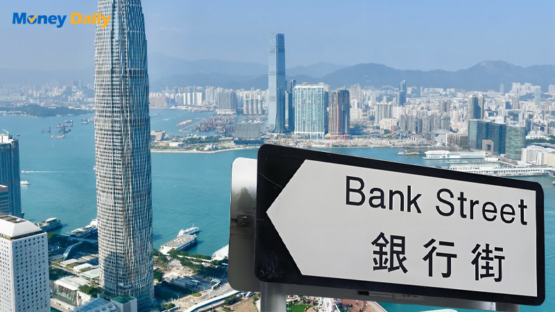 香港十大銀行排名2025｜專家教你比較服務/資產/信譽,選出最佳夥伴